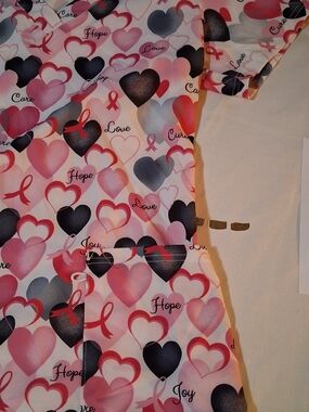 Women's Pink Heart-Print Tunic Top with Breast Cancer Awareness Motif S 260872